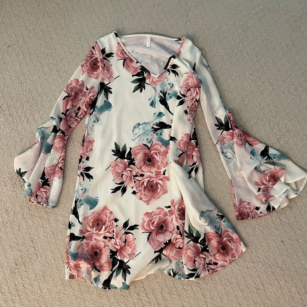 Pink Blush Maternity Dress (Size small)